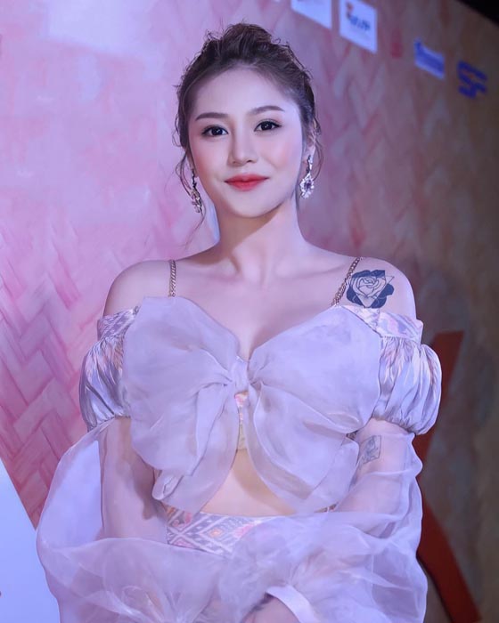 ฟิฟิล์ม สิริอมร แจกวาร์ป หมอปลาวาฬ สาวสวย น่ารัก สุดเซ็กซี่ ขี้เล่น 25