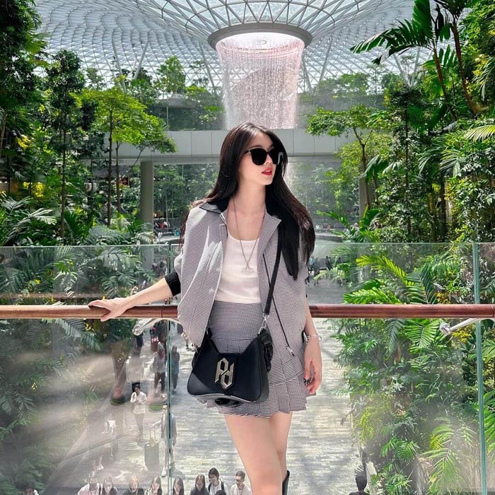 เหมยหลิน แจกวาร์ป สาวสวย หน้าหมวย สุดเซ็กซี่ ก็มาดิครับ 11