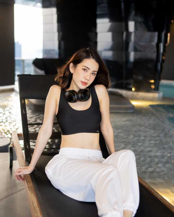 พลอย ภัทรากร แจกวาร์ป สาวสวย เซ็กซี่ นักแสดงซิตคอม อาจารย์คง 31