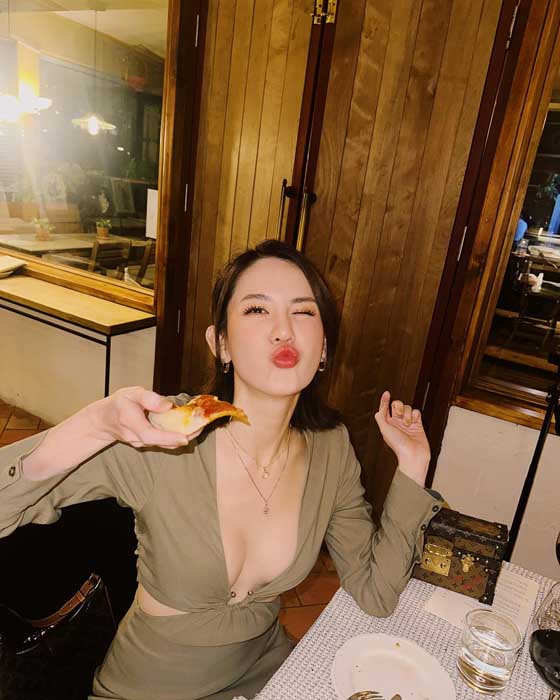 พลอย ภัทรากร แจกวาร์ป สาวสวย เซ็กซี่ นักแสดงซิตคอม อาจารย์คง 33
