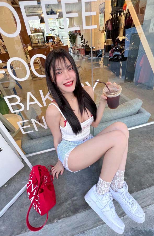 Nanny Sixzax แจกวาร์ป แนนนี่ พริตตี้ รูปเซ็กซี่ ไอจี เด็ด ดาวติ๊กต็อก 18+ 17