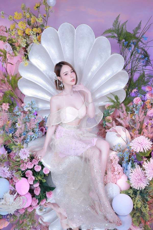 Ninew Mingko แจกวาร์ป นินิว เน็ตไอดอล ผมสั้น อกโต นางแบบ ชื่อดัง 24