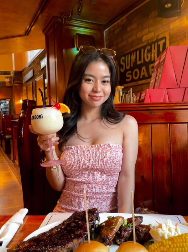 Izel Palacio แจกวาร์ป อินฟูล ดาวติ๊กต็อค อวดหุ่น ชุดว่ายน้ำ อกโต 18+ 21