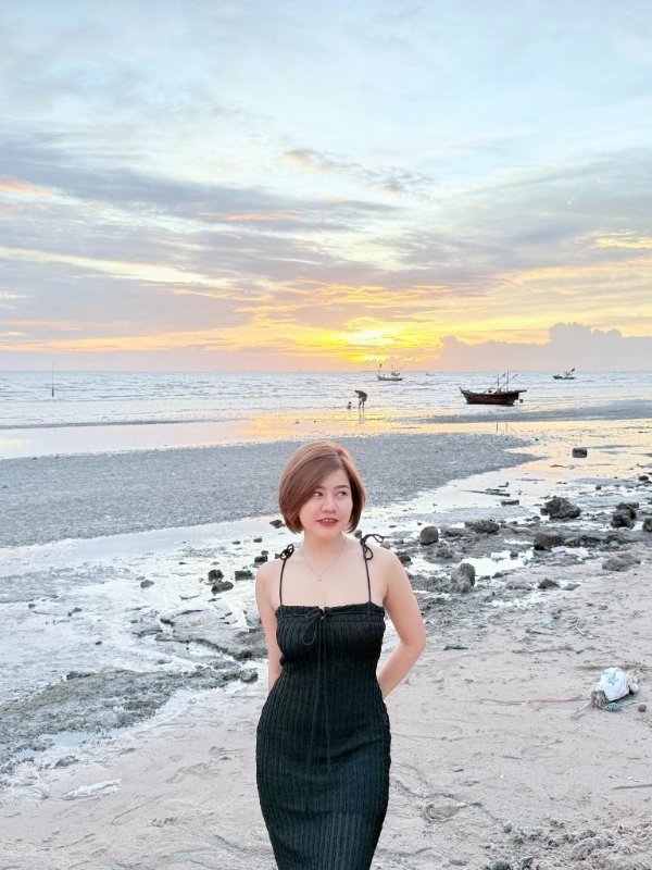 Pang Pitchaporn แจกวาร์ป แป้ง สาวอวบ ผมสั้น บิกินี่ อวดหุ่น อกโต 18+ 15