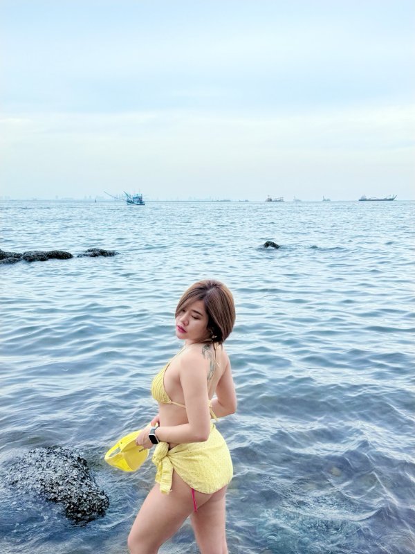 Pang Pitchaporn แจกวาร์ป แป้ง สาวอวบ ผมสั้น บิกินี่ อวดหุ่น อกโต 18+ 5
