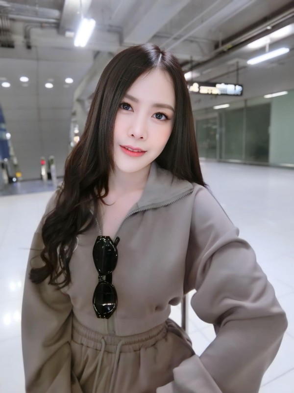 Catier pat แจกวาร์ป กานต์ คาเทียร์ นางแบบ บิกินี่เด็ด คอนเทนต์ ยั่ว 18+ 24