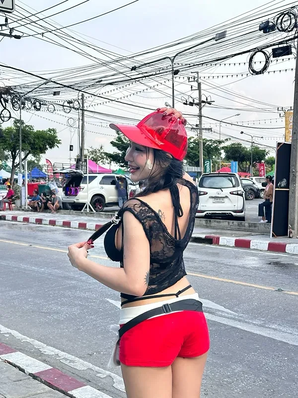 giftyeaa69 กิฟเย้ ครีเอเตอร์สาวไทย